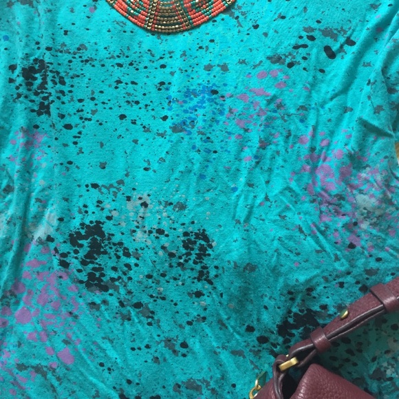 🎉4 for 20$ Super soft splattered top - Picture 2 of 3