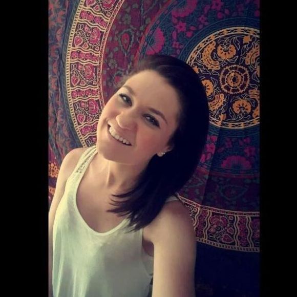 Meet your Posher, Emy - Picture 1 of 1