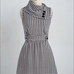 Modcloth Coach Tour Dress in Houndstooth