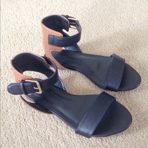 New - Black & Brown Sandals s6