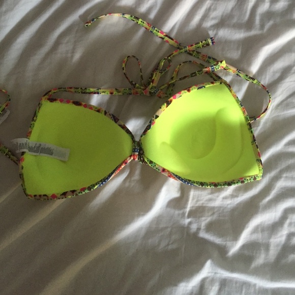 Patterned bikini top - Picture 2 of 3