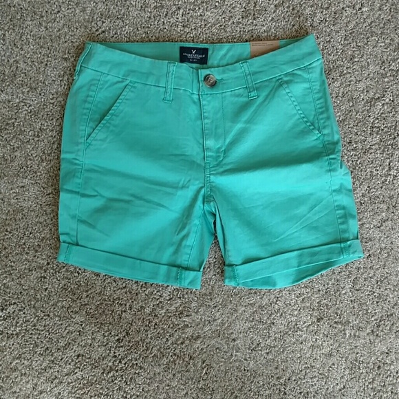 AEO Boy Bermuda Stretch size 2