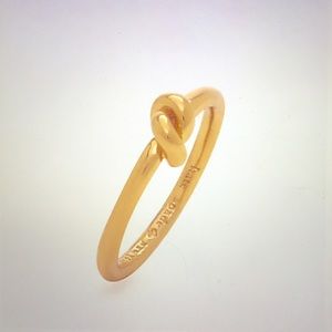 🎉HP🎉 KATE SPADE 12k plated knot ring