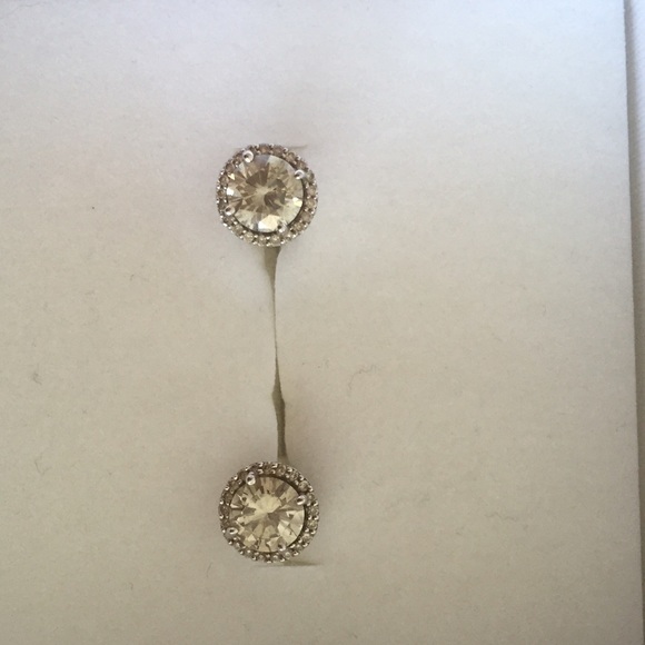 14K white gold champagne diamond earrings! - Picture 3 of 3
