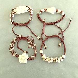 Set of 4 jade draw string bracelets