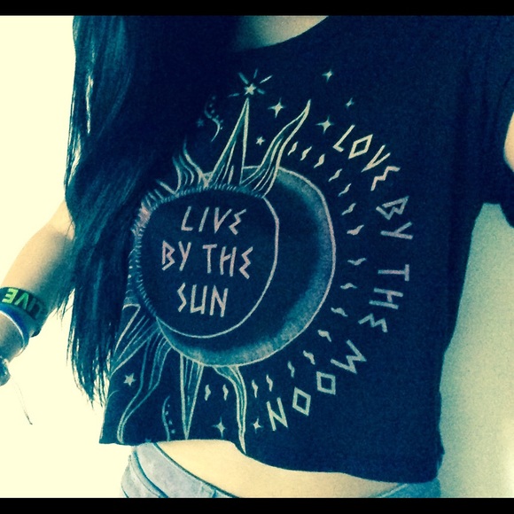 Bought at Urban Outfitters, Crop top! - Picture 3 of 3