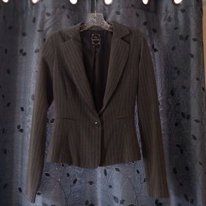 Women's fitted pinstripe blazer