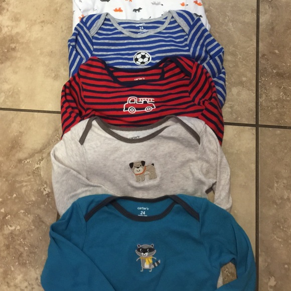 5 pack of Carter's 24 month long sleeve onesies