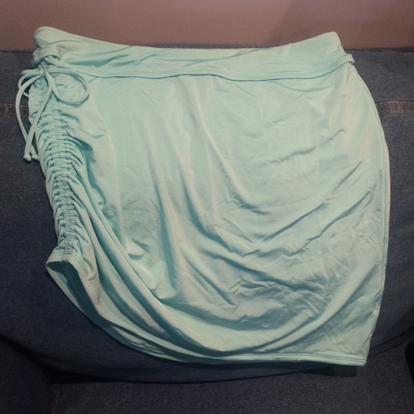Athleta aqua luxe cover up skirt