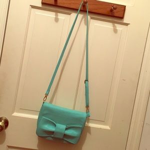 "Bow it up" cross body purse