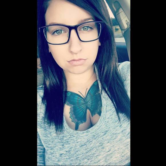 Meet your Posher, Jasmina