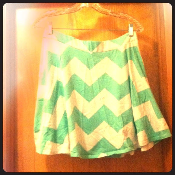 High wasted skirt - Picture 1 of 1