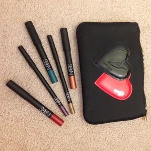 NARS Assortment Eyes and Lip w/ Makeup Bag