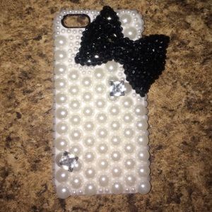 Four iPhone 5s cases for sale all for 10$