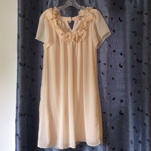 Romantic flapper-style shift dress
