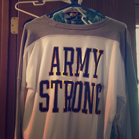 Size small NWOT VS PINK ARMY crew! - Picture 1 of 4