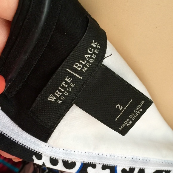 Stunning!! strapless top from WHBM! Size small. - Picture 3 of 4