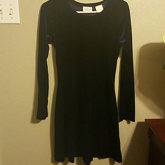 Moda intl purple dress size small