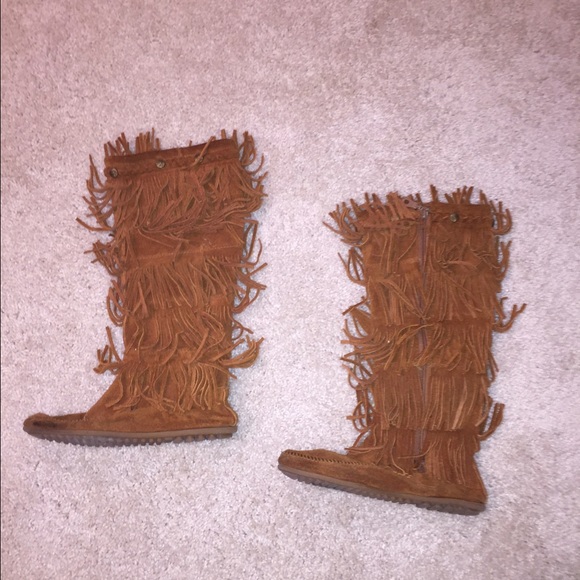 Minnetonka original fringe boots