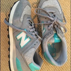 New balance women's Classic tennis shoes