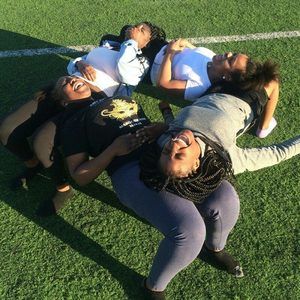 Meet your Posher, Decontee