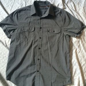 Perry Ellis short sleeve regular fit shirt