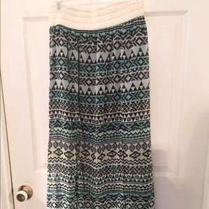 No boundaries size medium skirt
