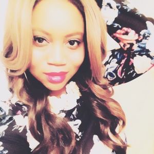 Meet your Posher, Latoya