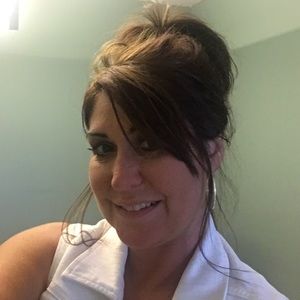 Meet your Posher, Cari