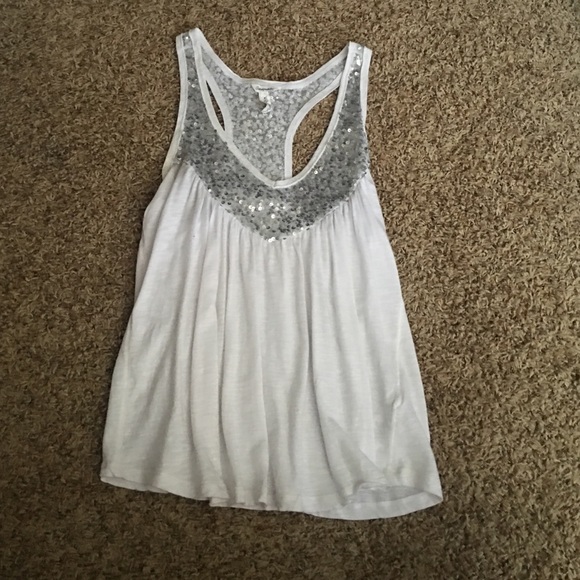 Sequin tank