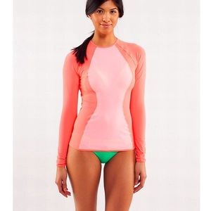 Lululemon suns out rash guard