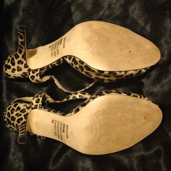 Dollhouse cheetah print slingback heeled sandals - Picture 3 of 4