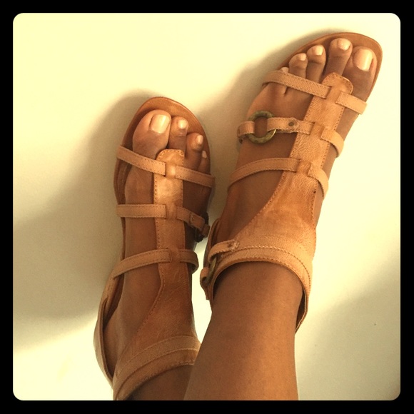 Wedged sandals