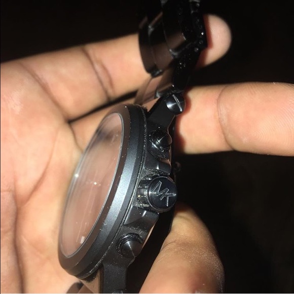 MICHAEL KORS Watch - Picture 2 of 3