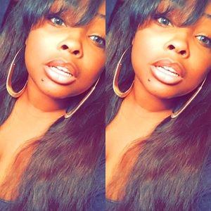 Meet your Posher, Janay