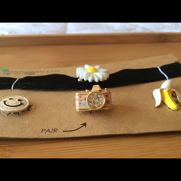 Jewlery - Picture 2 of 4