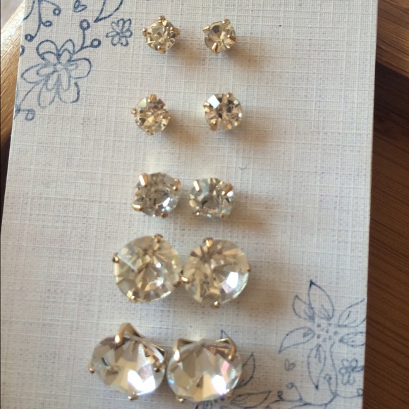 Jewlery - Picture 3 of 4