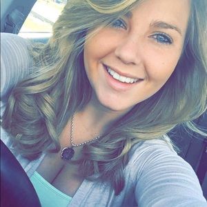 Meet your Posher, Breanna