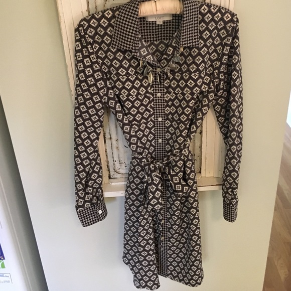 💐PRICE DROP💐 LOFT Shirtdress