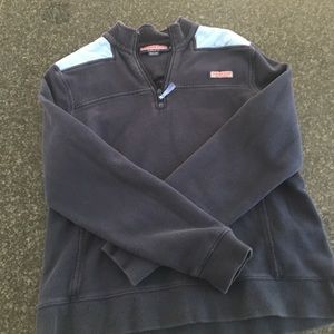 Vineyard Vine navy and light blue shep shirt