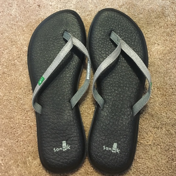 Sanuk Flip Flops