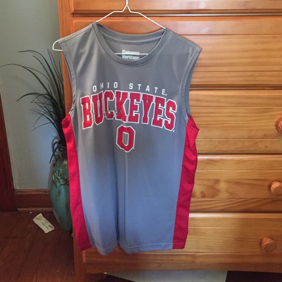 Mens sleeveless shirt