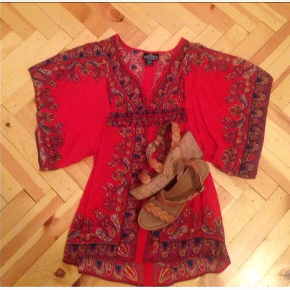 Angie boho v-neck bat sleeve top