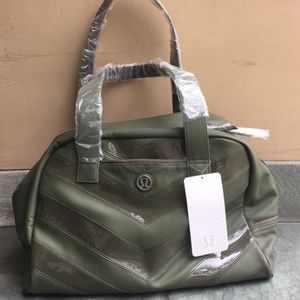 Lulu lemon urban sanctuary bag
