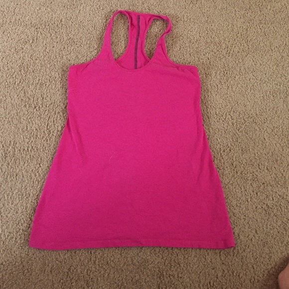 Lululemon tank