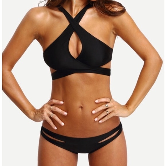 *NWOT* Unique Cut Out Bikini