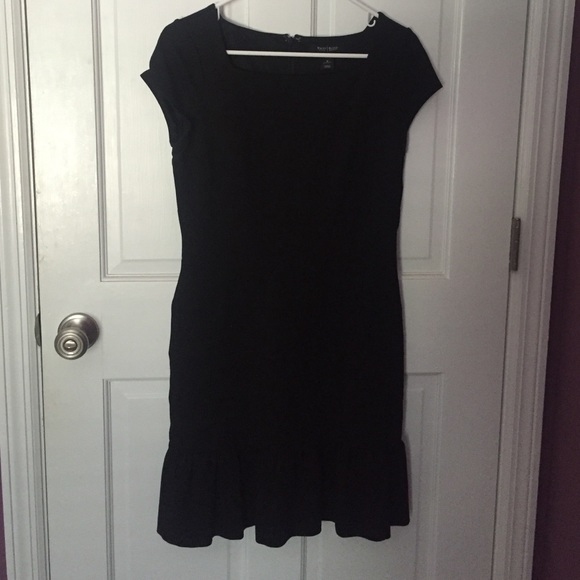 White House Black Market LBD!