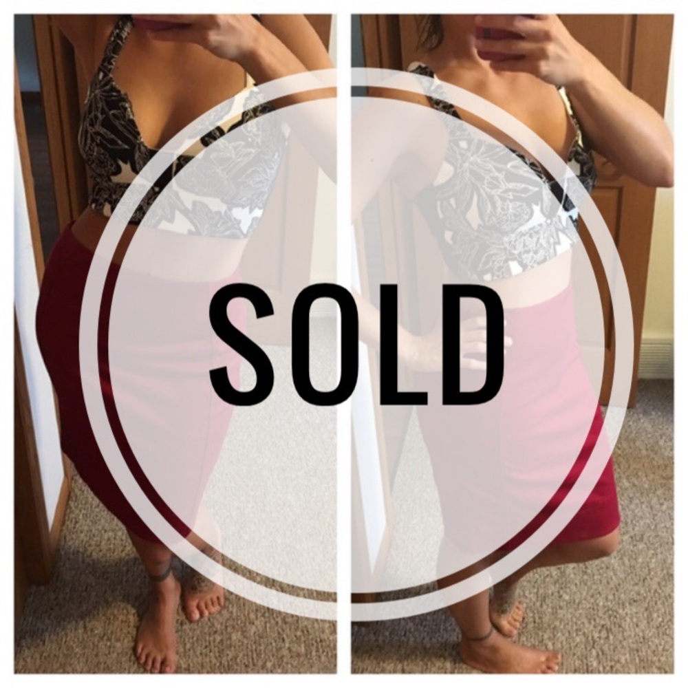 🔴SOLD NWT Express zipback Crop top - Picture 2 of 4