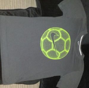 Boys Nike T-shirt