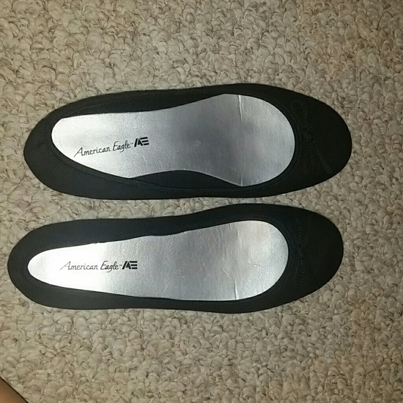American Eagle ballet flats